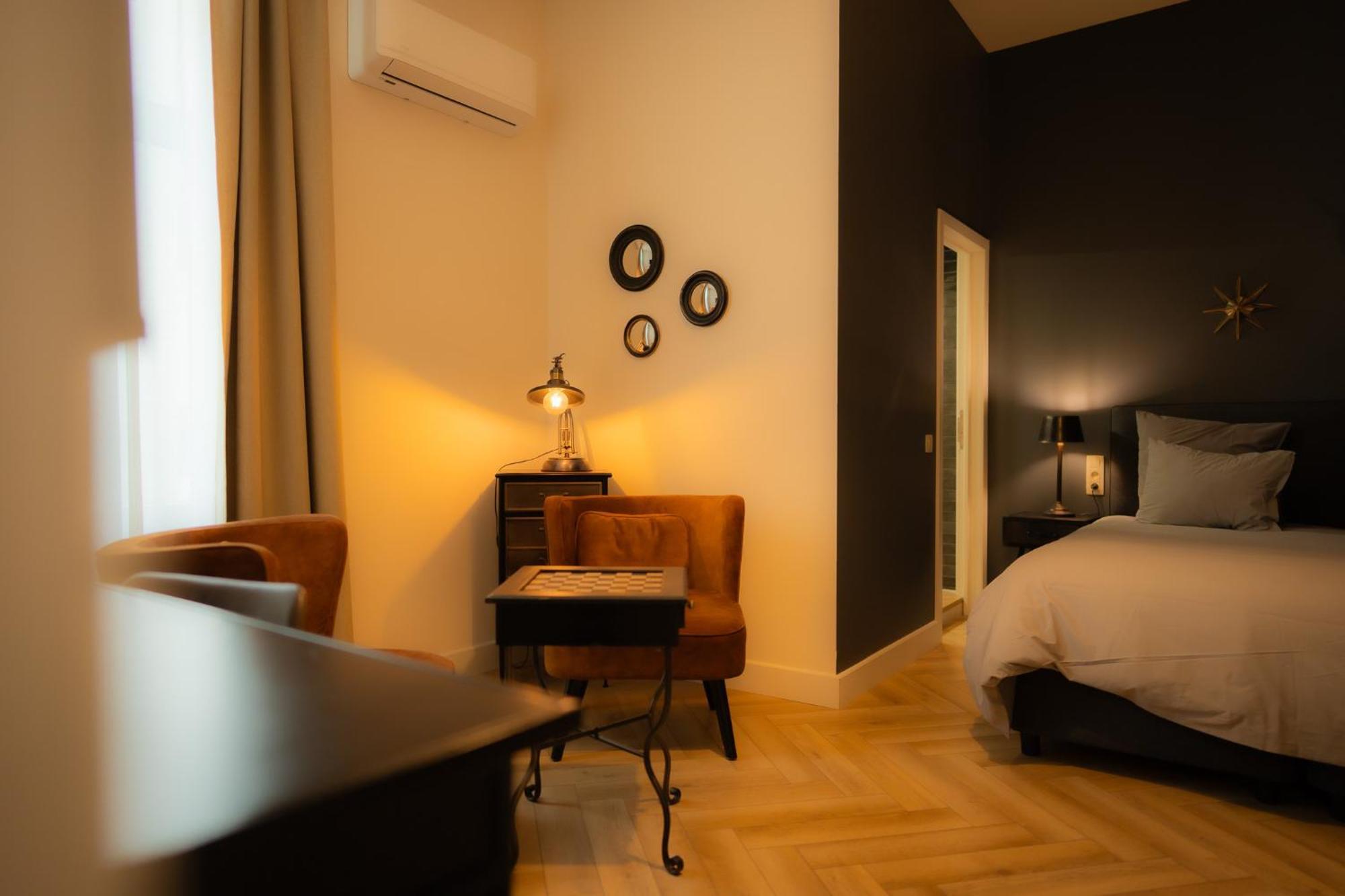 Hotel Grand Place มงส์ ภายนอก รูปภาพ