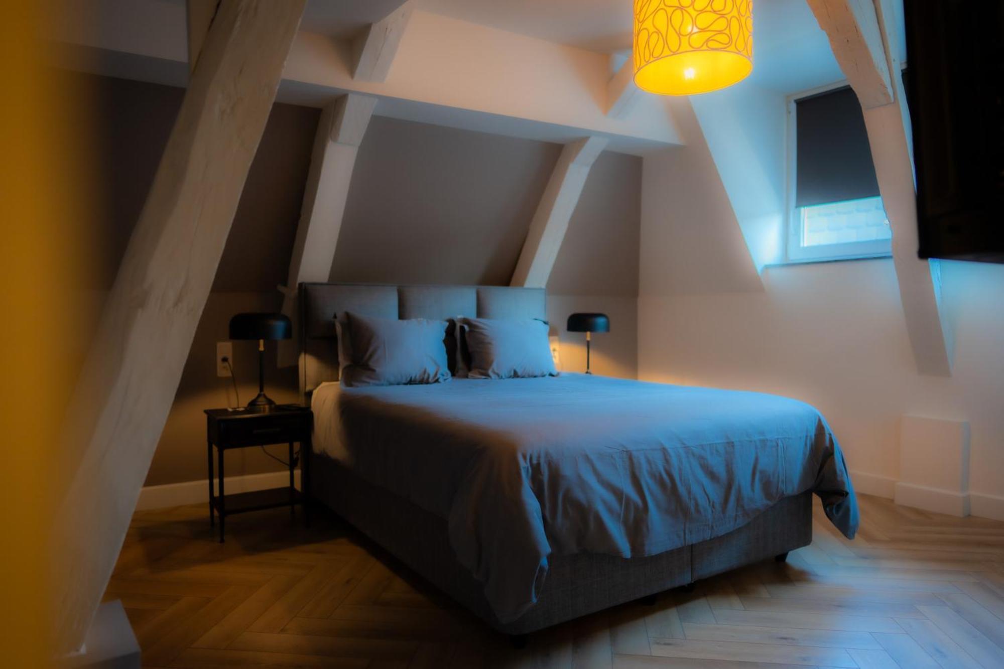 Hotel Grand Place มงส์ ภายนอก รูปภาพ