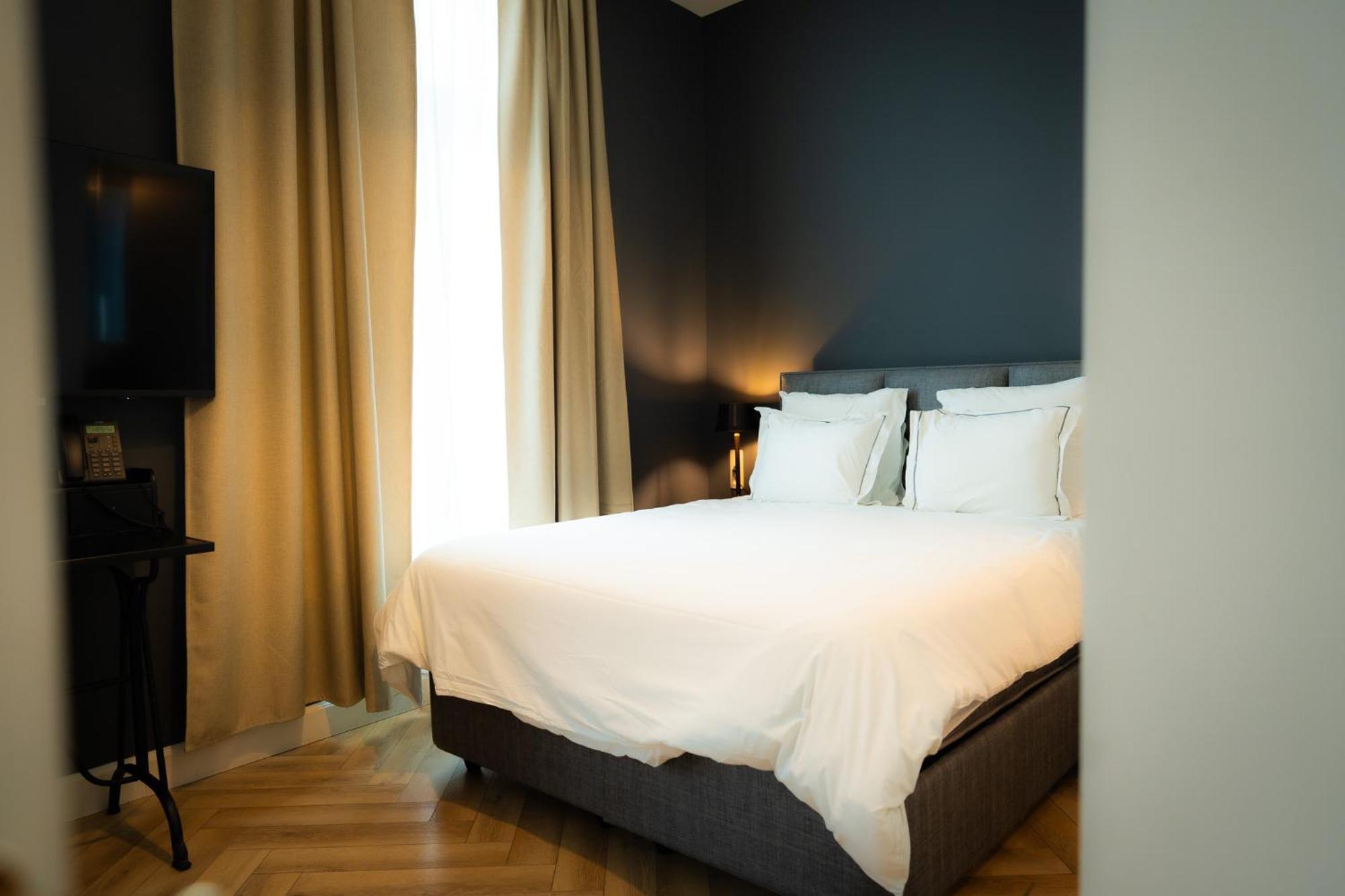 Hotel Grand Place มงส์ ภายนอก รูปภาพ